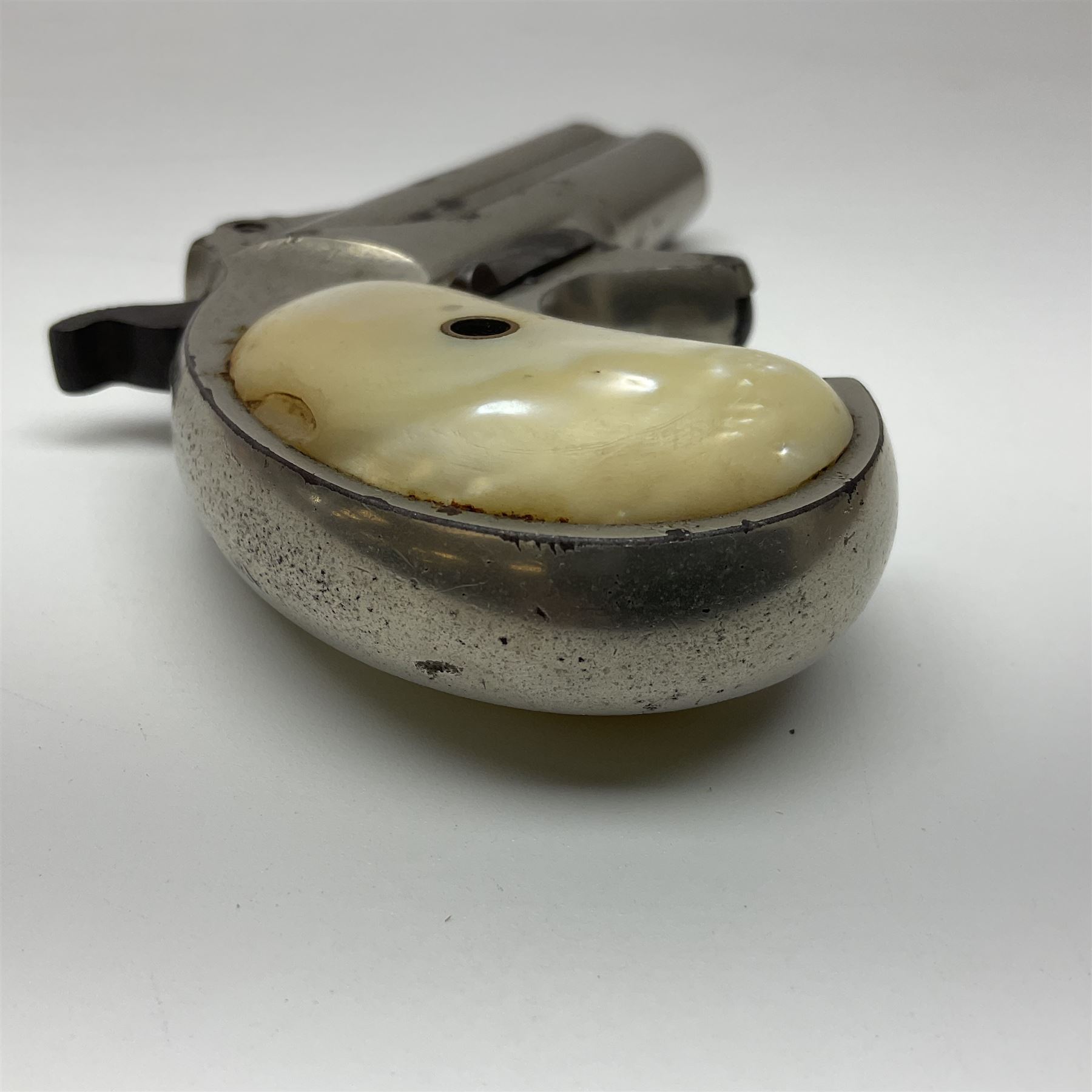 Remington .41 rim-fire over-and-under double barrel Derringer pistol, with 7.5cm(3