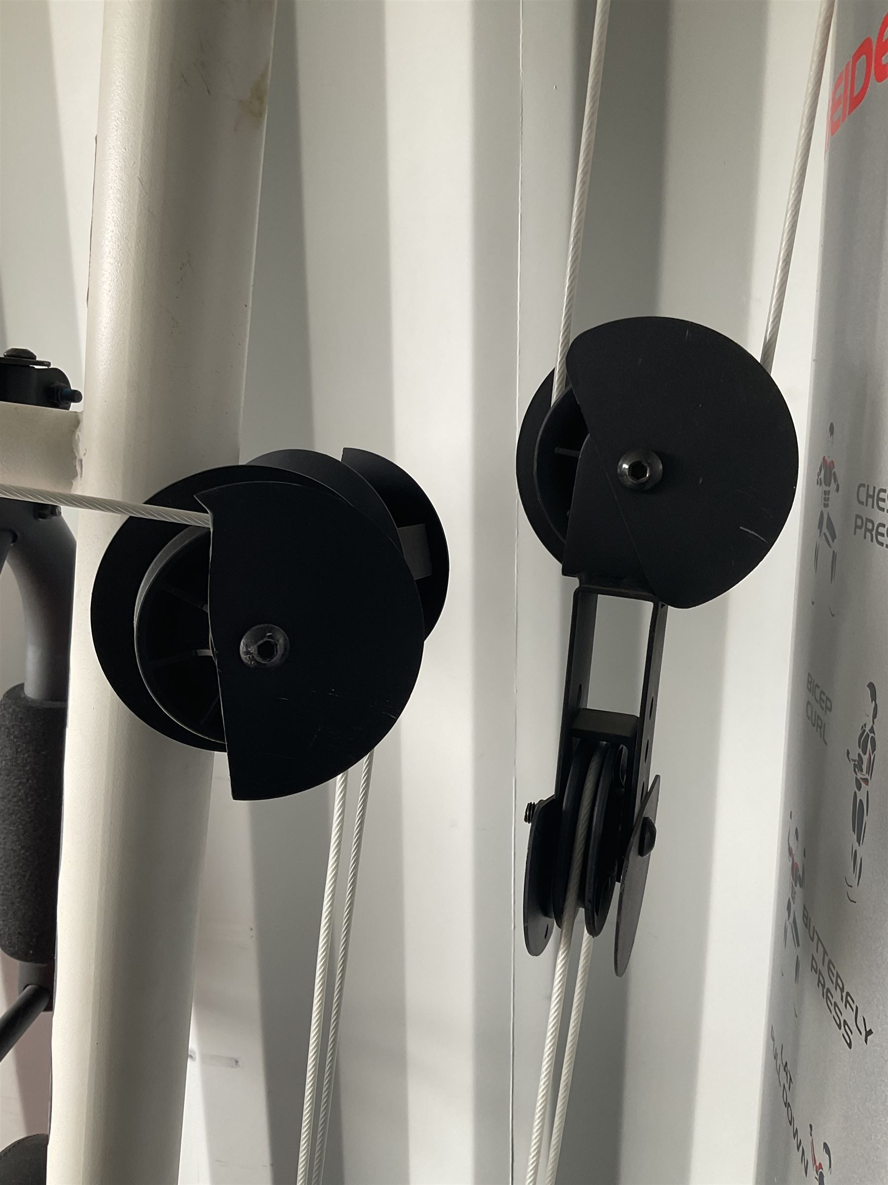 Weider pro 4000 multi gym with accessories  - THIS LOT IS TO BE COLLECTED BY APPOINTMENT FROM DUGGLEBY STORAGE, GREAT HILL, EASTFIELD, SCARBOROUGH, YO11 3TX