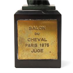 Two commemorative bronze medallions, each depicting horses, the first with 'Salon du Cheval Paris 1975 - Juge' plaque, the other from the Asociación Española de Criadores de Caballos Árabes, together with further decorative composite animals, including a cat after  Emmanuel Frémiet, and others (7)