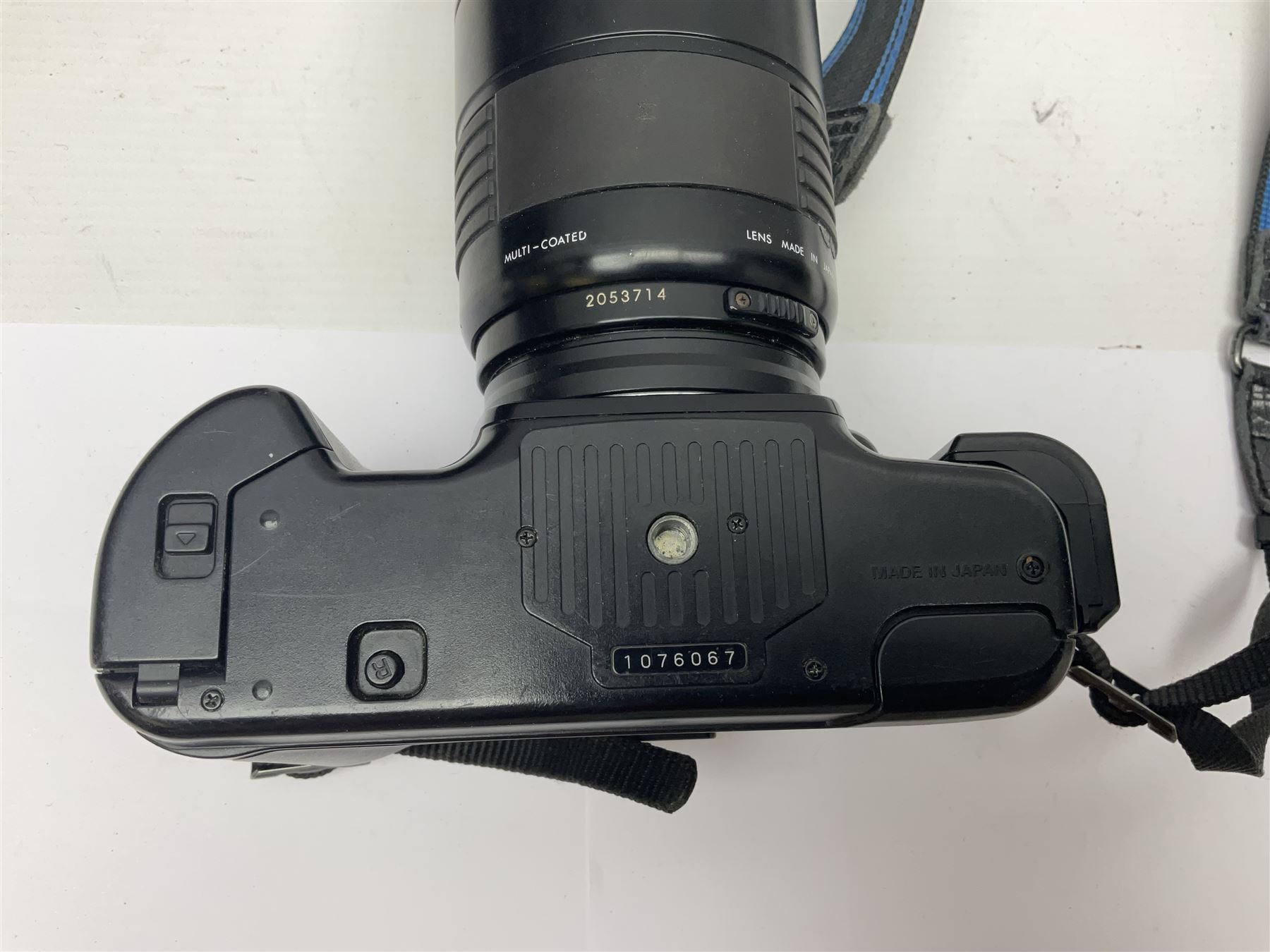 Cameras and accessories, to include Olympus OM101 Power Focus camera body, serial no 1076067, with 'Sigma AF Zoom 1:38, f=75 200mm' lens, serial no 2053714, Canon EOS 5000 camera body, serial no 1507812, with 'Canon Zoom EF 80-200mm, 1:4.5-5.6' lens, other cameras, by Miranda, Coronet and Ricoh and a collection of lenses, carry cases, etc 