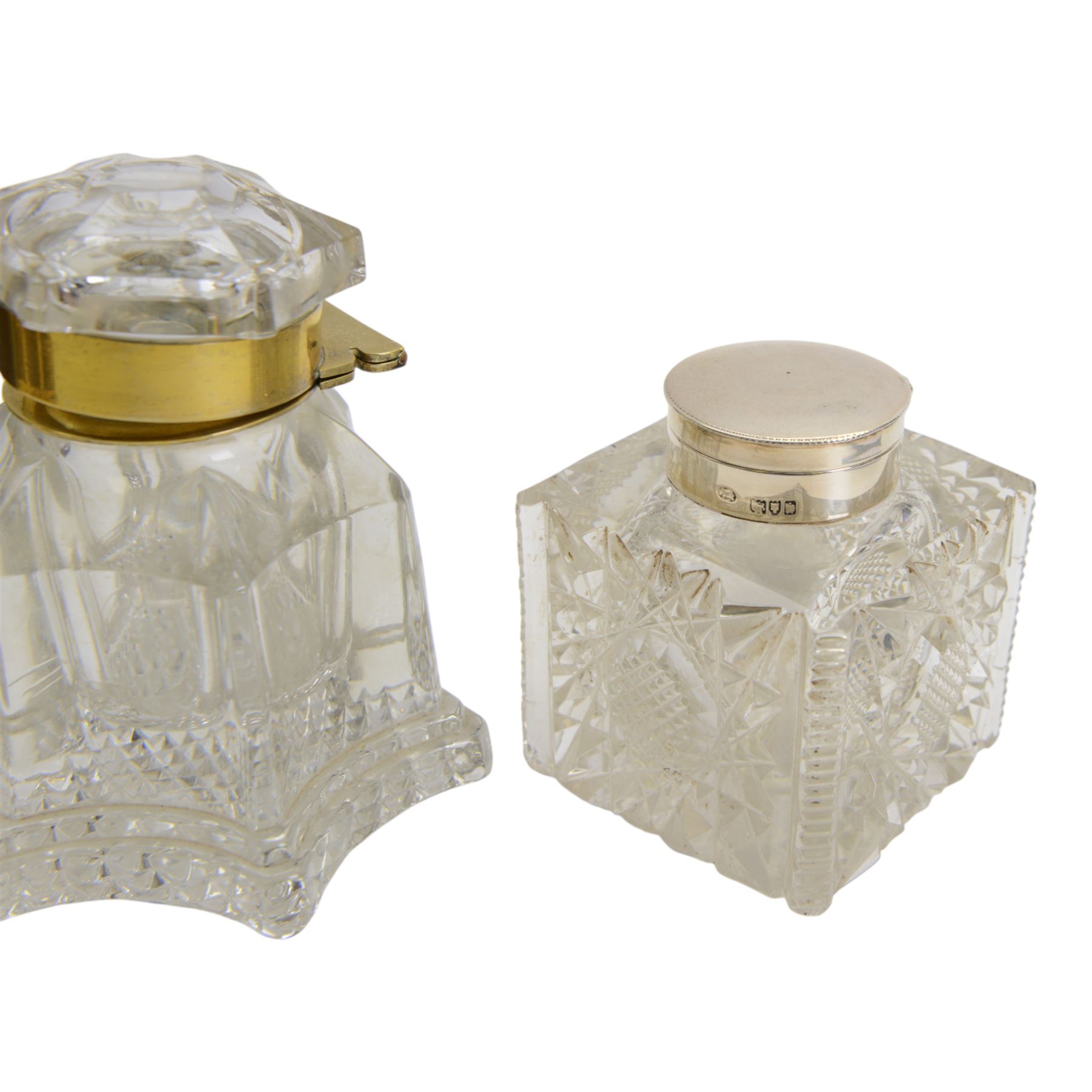 Brass and wood desk stand with inkwell and pen stand, together with silver collared inkwell, hallmark, brass table lamp in the form of a reeded column on stepped square base and 19th century rosewood tea caddy, etc lamp H45cm