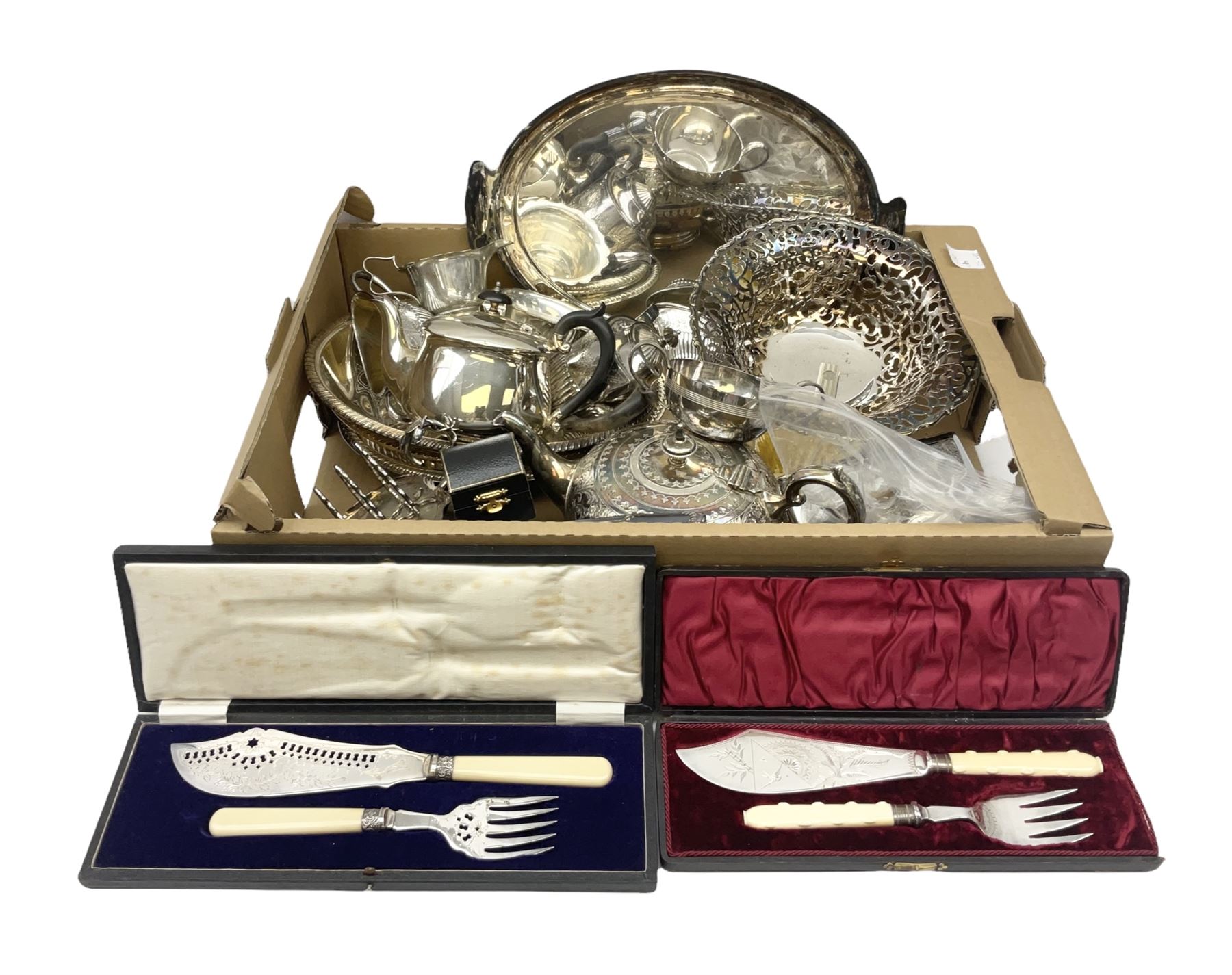 Quantity of silver plate to include cased silver plated fish knife and fork with hallmarked silver ferrules, teapots, etc