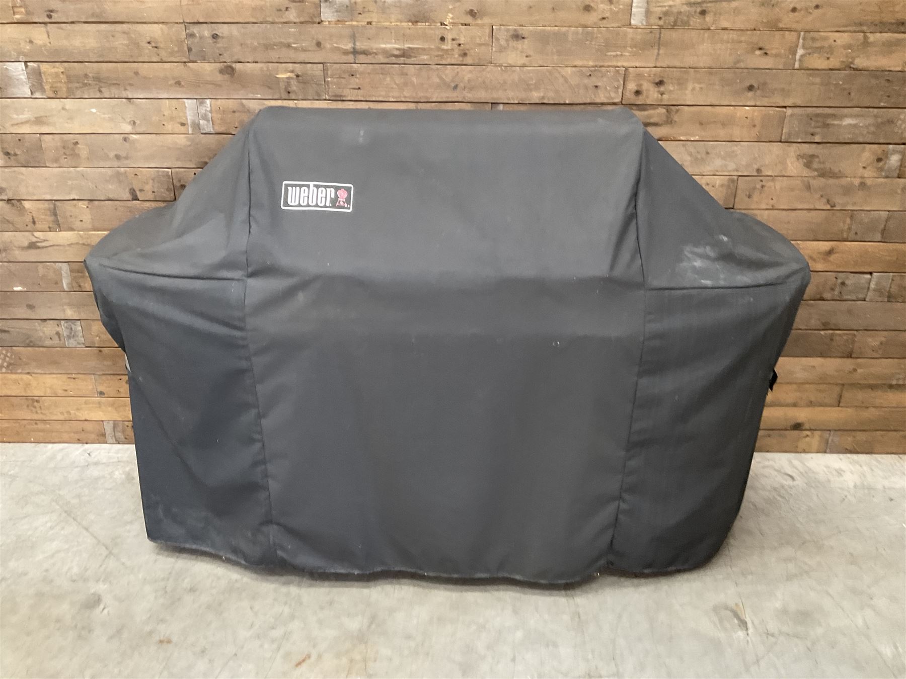 BBQ - Weber Summit stainless gas barbeque,, with cover