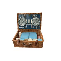 1960s Brexton wicker picnic hamper for four with flatware | Wood