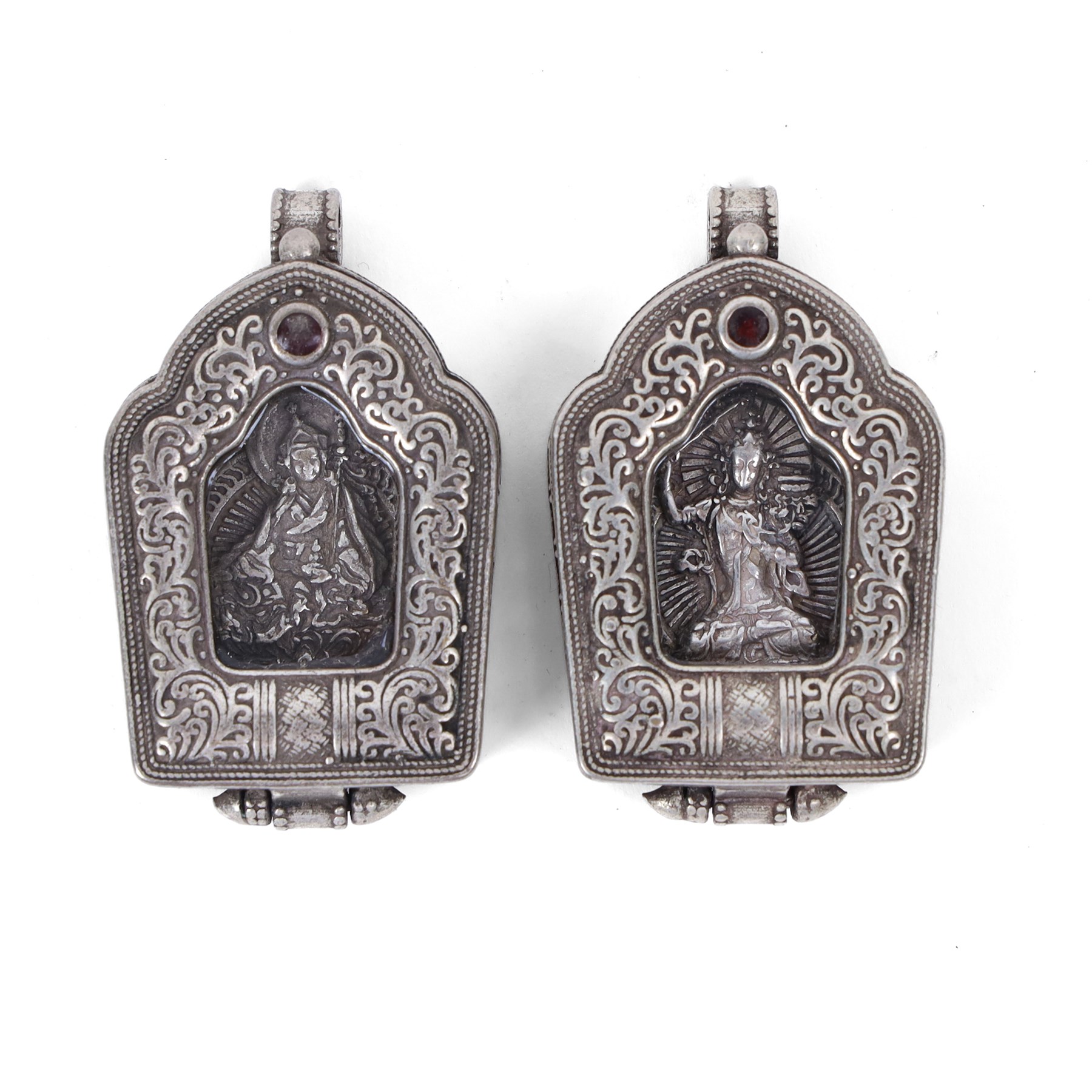 Pair of Tibetan prayer boxes, H5cm