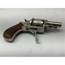 Early 20th Century continental Fritum 8-shot top venting revolver starting pistol in the Bulldog style; .22 calibre having safety catch, folding trigger and side loading gate with chequered walnut grips No.116 L13cm