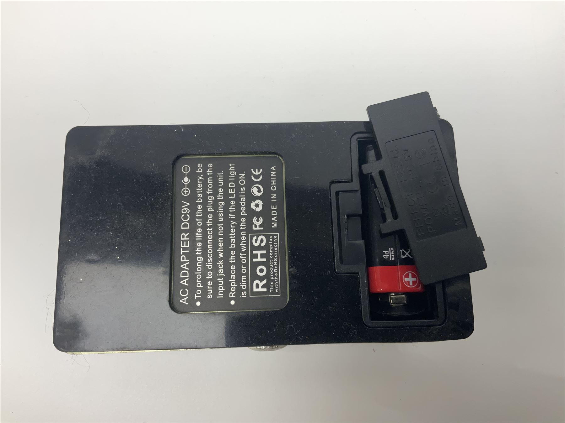 Boss TU-3 Chromatic Tuner; Tomsline Engineering ABR-1 Booster; Ibanez Mini Tube Screamer; Boss DB-30 Digital metronome etc