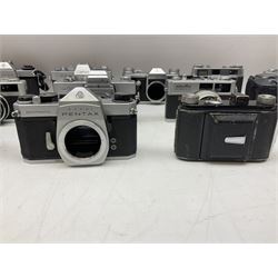 Collection of camera bodies and lenses, to include Contax 159mm, Pentacon FM, Miranda EE, Canon EXee, Praktica IV FB, 'Photax-Paragon 1:5 f=300mm no.312703' lens, 'Sirius MC Automatic 1:2.8 f=28mm, 52 No.934417 etc