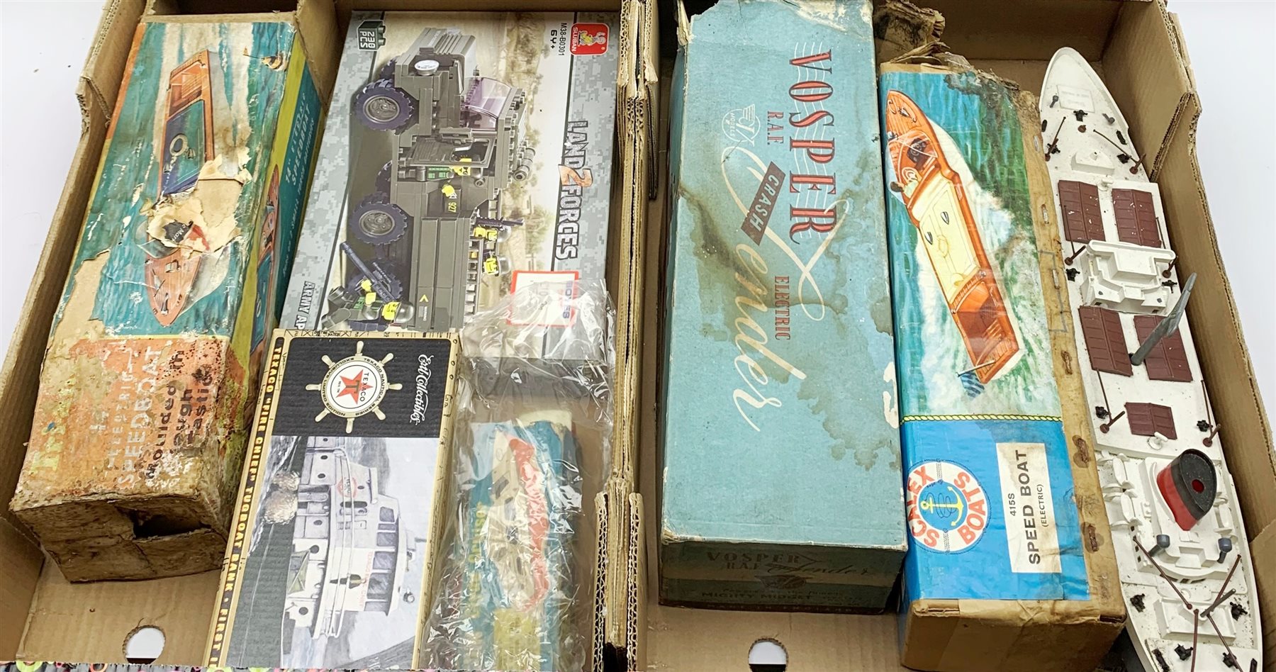 Six model boats - Tri-ang 14