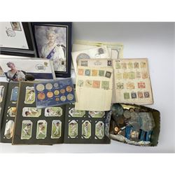 Stamps, coins and cigarette cards including commemorative crowns, Queen Elizabeth II 1999 five pound coin, King George VI 1945 half crown, small number of silver threepence pieces, coin covers, first day covers, cigarette cards for various makers including John Player & Sons, Wills etc, stamps in albums etc, in one box