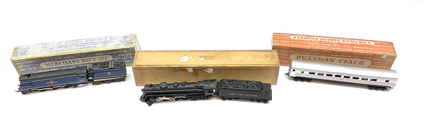 Graham Farish 'H0' gauge - New York Central Hudson 4-6-4