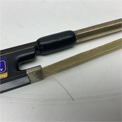 CodaBow Diamond nickel mounted carbon fibre violin bow L74.5cm