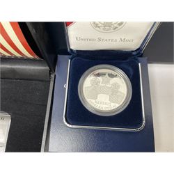 United States of America coinage, including 1922 silver peace dollar, 2021 'Silver Proof Set', 2022 'ANACS MS70 Inaugural Strike' silver eagle, 'First State Quarters Of The United States Collector's Map' etc