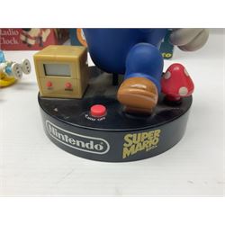 Nintendo Super Mario Bros 1992 Zeon alarm clock, Wallace and Gromit alarm clocks and further collectables 