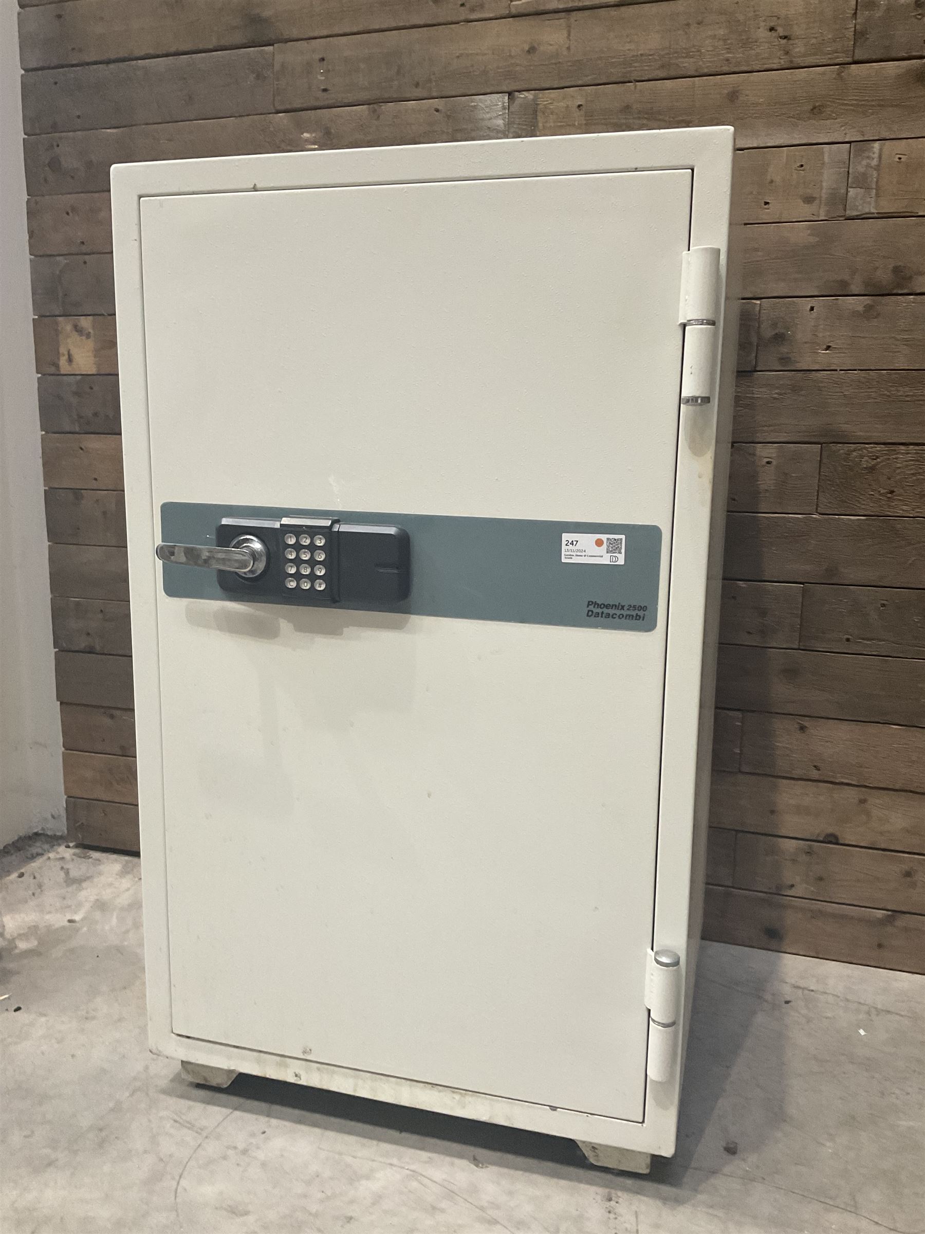 Phoenix 2500 datacombi safe CODE: C1234#