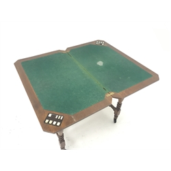  Edwardian oak card table, lockable swivel foldover top with baize lining and inset bezique markers to opposing corners, drawer to end, turned and carved supports joined by H stretchers, 77cm x 45cm, H75cm (closed)  