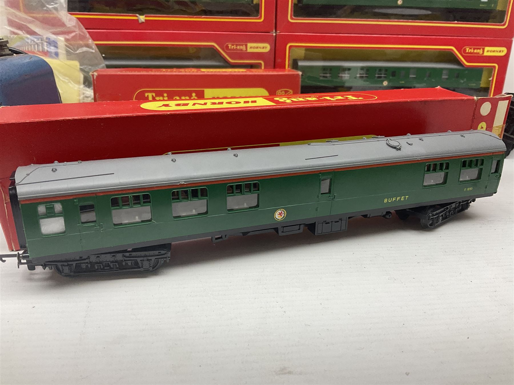 Tri-ang/Hornby '00' gauge - Princess Class 4-6-2 locomotive 'Princess Elizabeth' No.46201 with tender; Battle Space Turbo Car, boxed; four passenger coaches, buffet car, track cleaning car and eight wagons, all boxed; and various other accessories