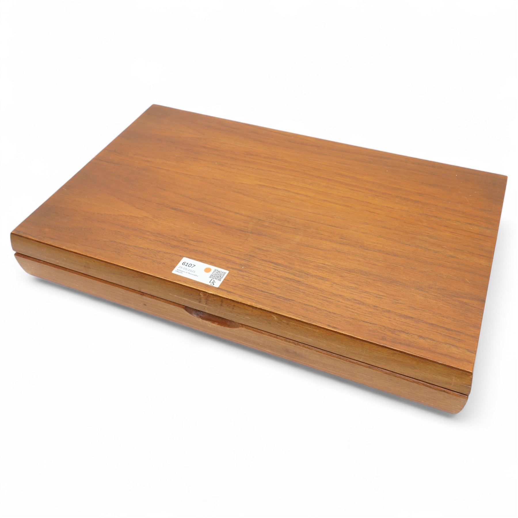 Canteen of plated Kings pattern cutlery by Barnett & Co, Sheffield for twelve covers, cased, some losses