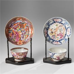Two pairs of 18th/19th century Chinese export tea bowls and saucers, the first decorated i...