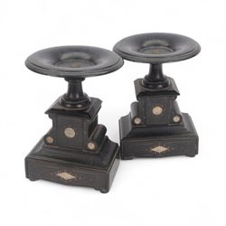 French-late 19th century Belgium slate mantle clock with a break-front case, flat pediment and deep moulded plinth, with recessed green and white variegated marble columns to the front, enamel dial with Roman numerals and steel moon hands, countwheel striking movement sounding the hours and half-hours on a bell. With key and pendulum. With an associated pair of 24cm high Tazzas..