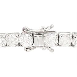18ct white gold diamond bracelet, forty round brilliant cut diamonds of approx 12.20 carat, stamped, with World Gemological Institute Report