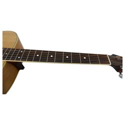 Washburn D11 acoustic guitar, serial no. 97040026, in soft case guitar L105cm