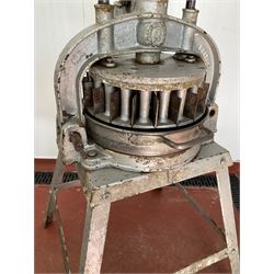 Record - All British cast iron 38 section manual dough divider, with tray - THIS LOT IS TO BE COLLECTED BY APPOINTMENT FROM DUGGLEBY STORAGE, GREAT HILL, EASTFIELD, SCARBOROUGH, YO11 3TX