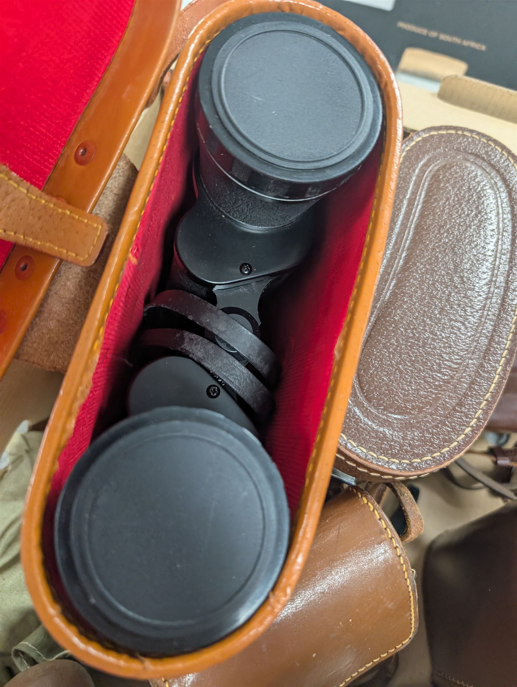 Binoculars including Zenith and Kalimar, cameras including Kodak and Aires and an Ever Ready torch