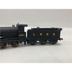 ‘00’ gauge - two kit built steam locomotives comprising GER Class F4 2-4-2T no.7219 finished in LNER black; Class Q2 0-8-0 no.3421 in LNER black with tender (2) 