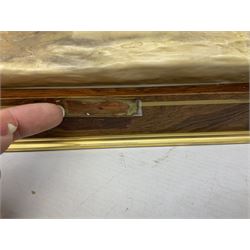 Royal Worcester 'Washington' model by Bernard Winskill, limited edition 148/750, on wooden plinth with title plaque, framed certificate and box