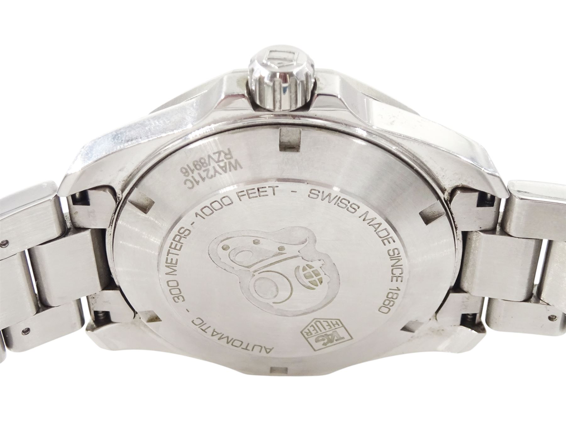 Tag Heuer Aquaracer gentleman's stainless steel automatic wristwatch, Ref. WAY211C,  Calibre 5, serial No. RZV8916, blue dial with dagger hour markers, date aperture and unidirectional rotating bezel, on original stainless steel bracelet, with fold-over clasp