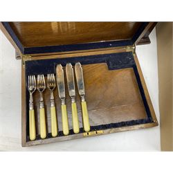 Quantity of silver plate, to include fish knives and forks with silver ferrules, halmarked, Coalport and Cutlass cased teaspoons, bowls, tankard, flatware etc, together with two wooden canteen cases, in two boxes 