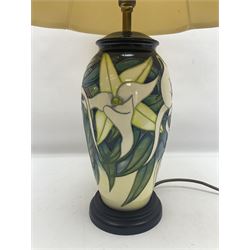 Moorcroft table lamp, Sesquipedale pattern of of baluster form, with shade  H21cm