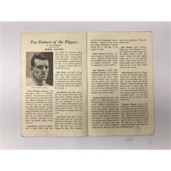 1946 FA Cup Final Charlton Athletic v Derby County football programme played 27th April 1946 at Wembley. Provenance: By direct descent from the family of Raich Carter having been consigned by his daughter Jane Carter.