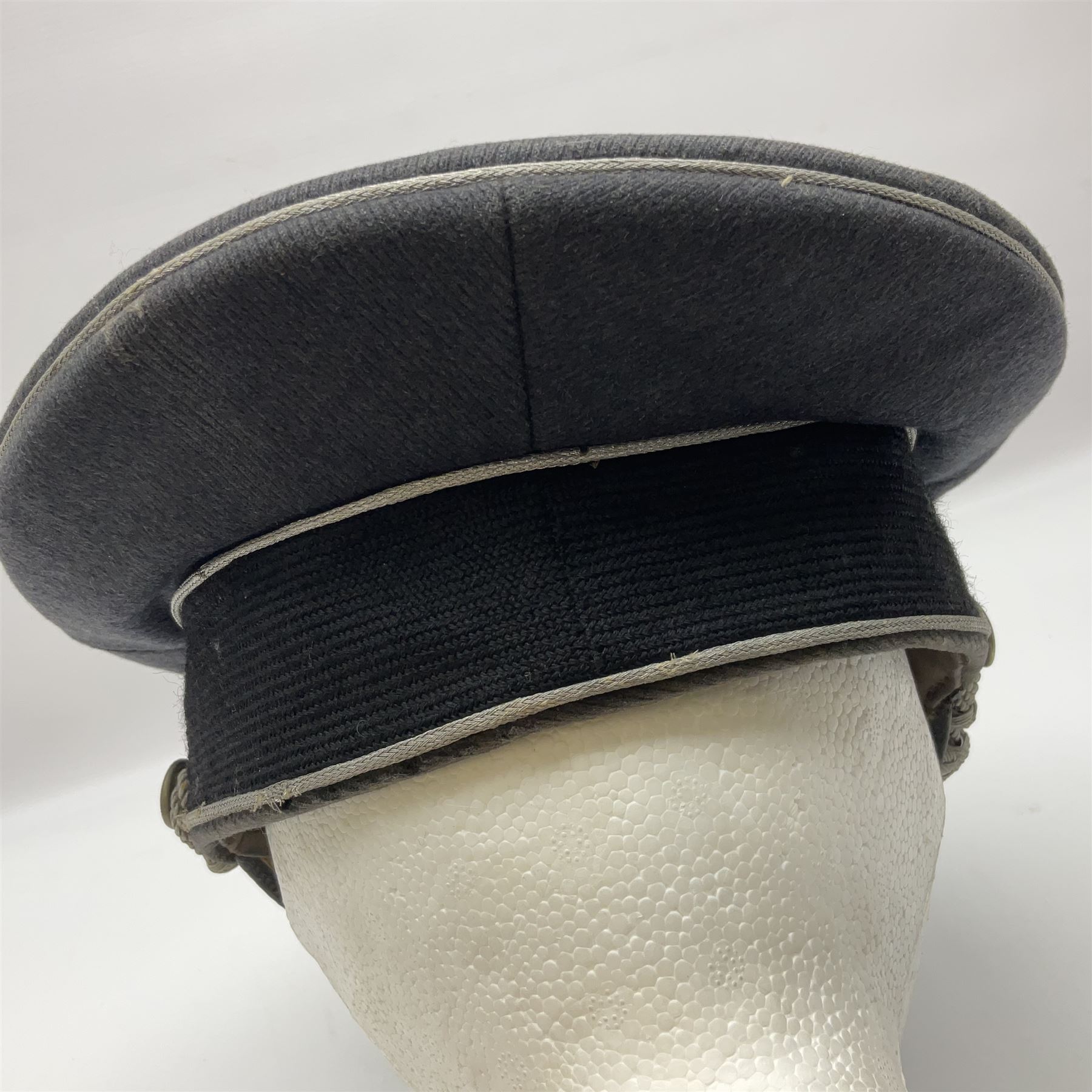 WW2 German Luftwaffe Officer's visor cap with cloth badges