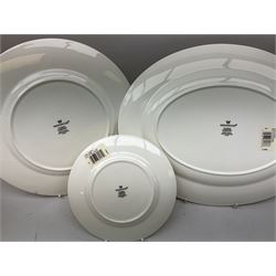 Wedgwood Floral Tapestry Pattern part tea and dinner service, including four tea cups and saucers, two coffee cans and saucers, four soup bowls, four bowls, four open tureens, meat platter etc (35)