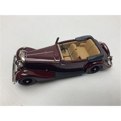 Eight Lansdowne Models 1:43 scale models - 1939 Bentley Embiricos, 1939 Lagonda V12 Long Saloon, 1961 Wolseley 6-110, 1971 Vauxhall PC Cresta De Luxe, 1958 Austin A105, 1955 Hillman Minx Convertible, 1954 Singer Roadster and 1936 Bentley 4 1/4 Ltr Park Ward DHC; all unboxed (8)
