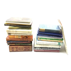  Johns Capt. W.E: Worrals Goes Afoot. 19