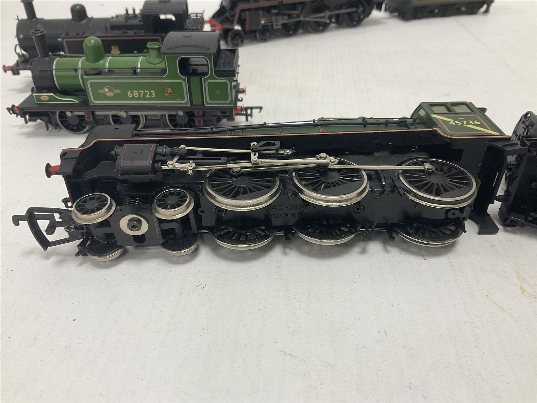 Bachmann ‘00’ gauge - six model steam locomotives comprising J72 Class 0-6-0 no.68723 in BR green; Class 3F 0-6-0 no.47310 in BR black; Gresley V2 Class 2-6-2 locomotive and tender no.3650 in LNER black; Class B1 4-6-0 locomotive and tender no.1059 in LNER black; Jubilee 6P Class 4-6-0 ‘Phoenix’ locomotive and tender no.45736 in BR green; Standard Class 5 4-6-0 locomotive and tender no.73014 in BR green; without boxes (6) 