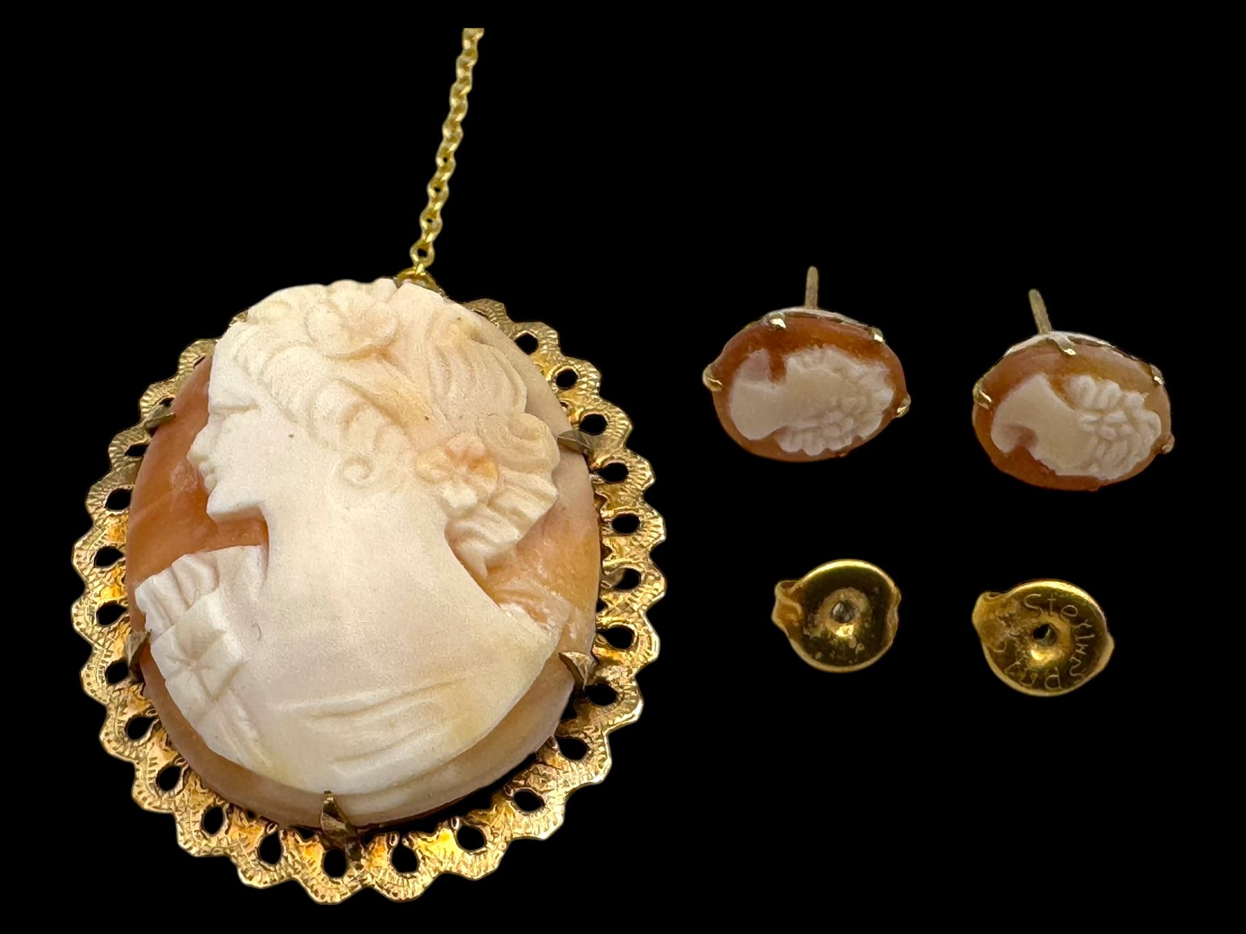 9ct gold cameo brooch and a pair of 9ct gold cameo earrings, all hallmarked 