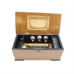 Swiss-Late 19th-century musical box playing eight airs, in a mahogany box with a rosewood ...