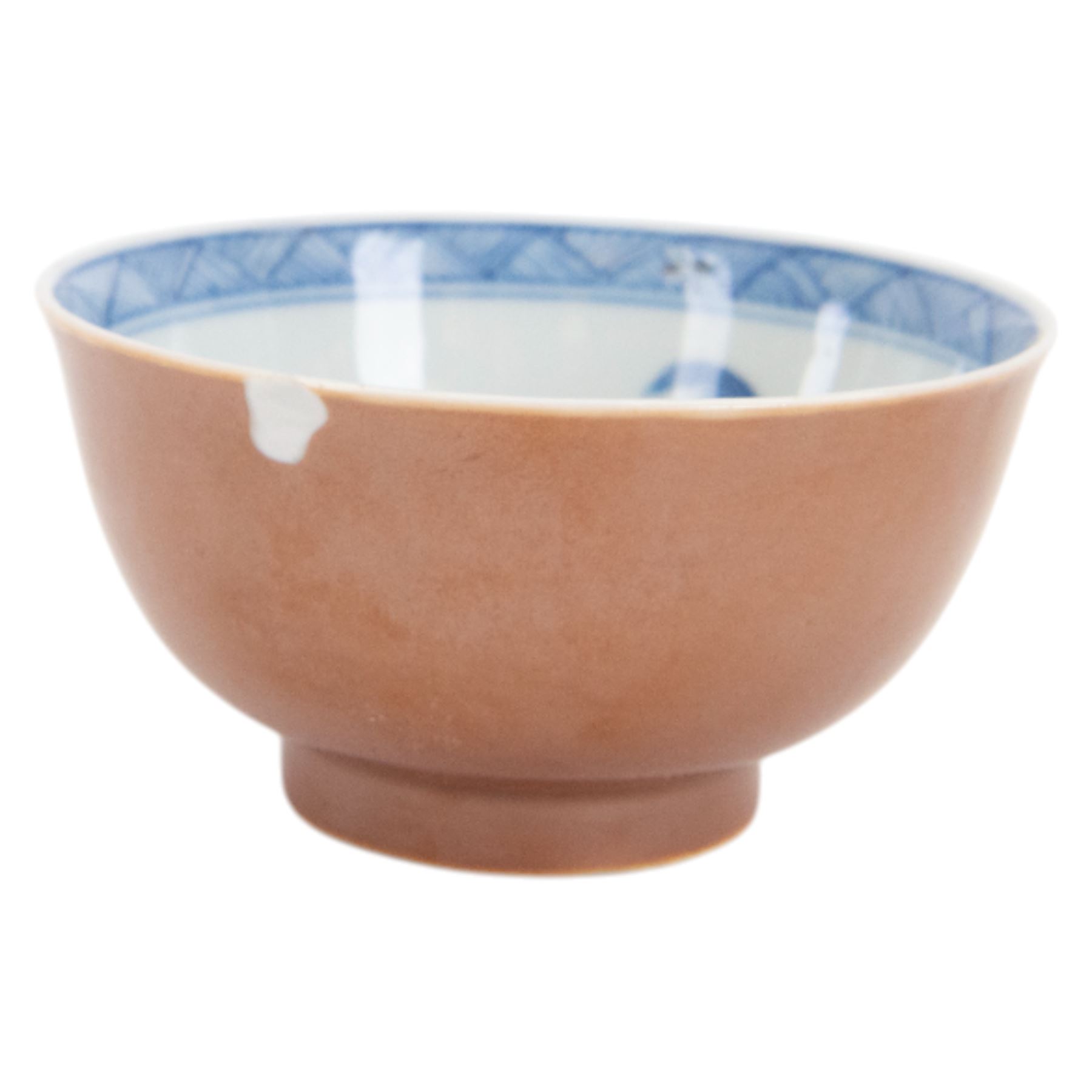 Chinese Chien Lung period saucers, cafe au lait tea bowl and a jug decoated with immortals, jug H11cm 