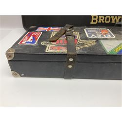 Browning black plastic shotgun case to accommodate 76.2cm (30