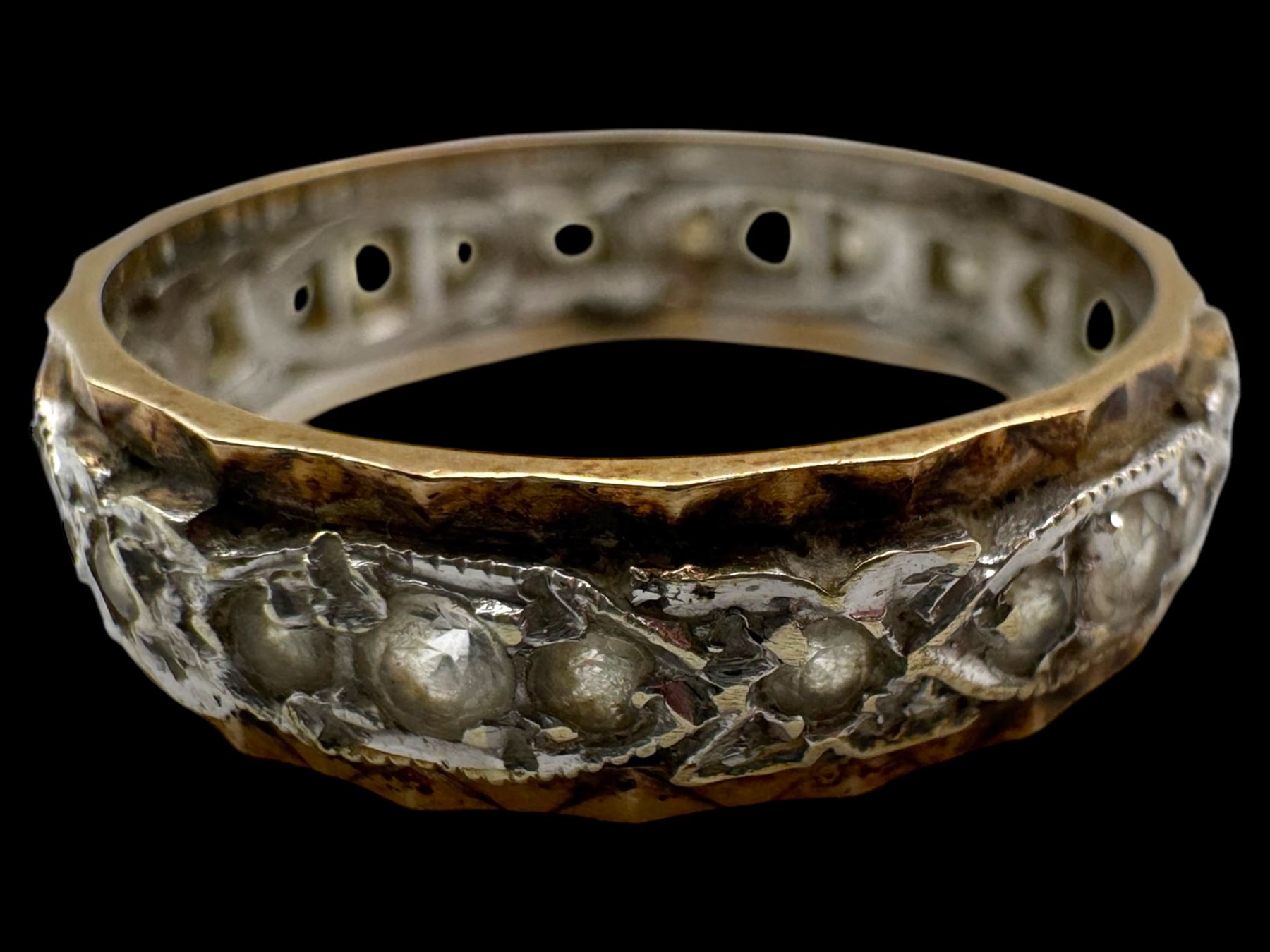 Two gold paste stone set full eternity rings and two gold cluster rings, all 9ct