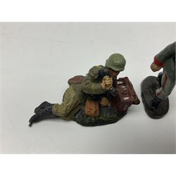 German Lineol Flak Artillery Gun on revolving base H11cm; four other Lineol WW2 German soldiers; and three Elastolin German soldiers including reclining radio operator (8)