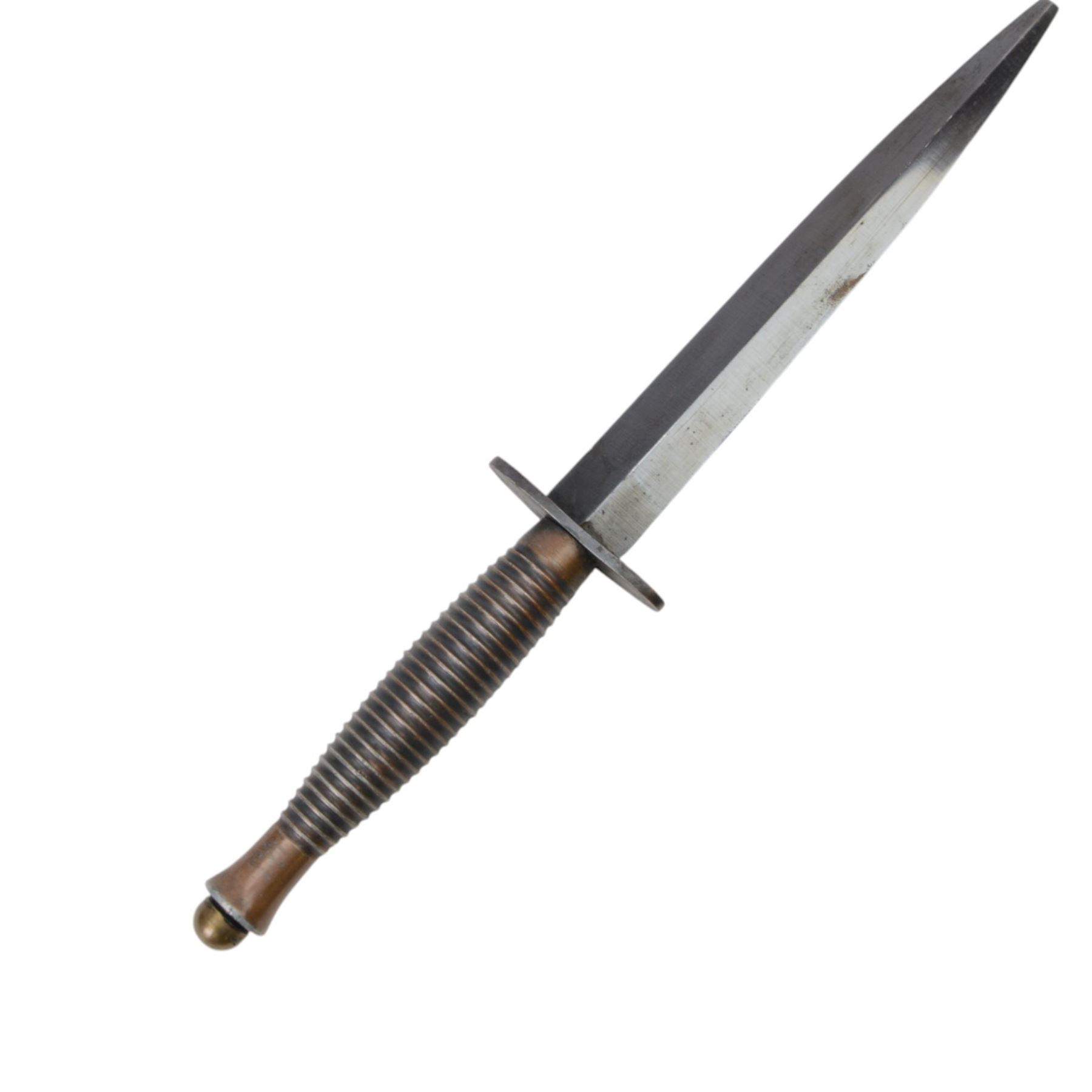 British Fairbairn-Sykes Commando fighting knife with unmarked 17cm double edged blade, oval brass cross-guard and ringed grip, in brown leather scabbard