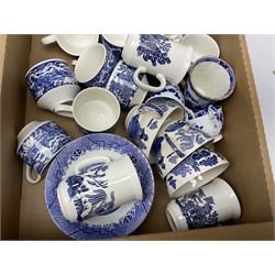 Large collection of blue and white ceramics, to include Spode Italian pattern with blue mark, Wood and Sons Yuan, pickle dish, Delft style etc, dinner plates, tea wares, bowls etc in six boxes