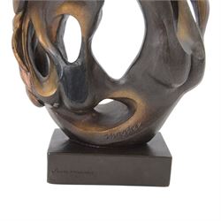 Bronzed 'Wedding Rings' sculpture after Jan Martel, H35cm