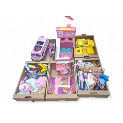 Vintage toys, including Barbie dolls, Action Men, dolls clothes, Barbie and Sindy vehicles...