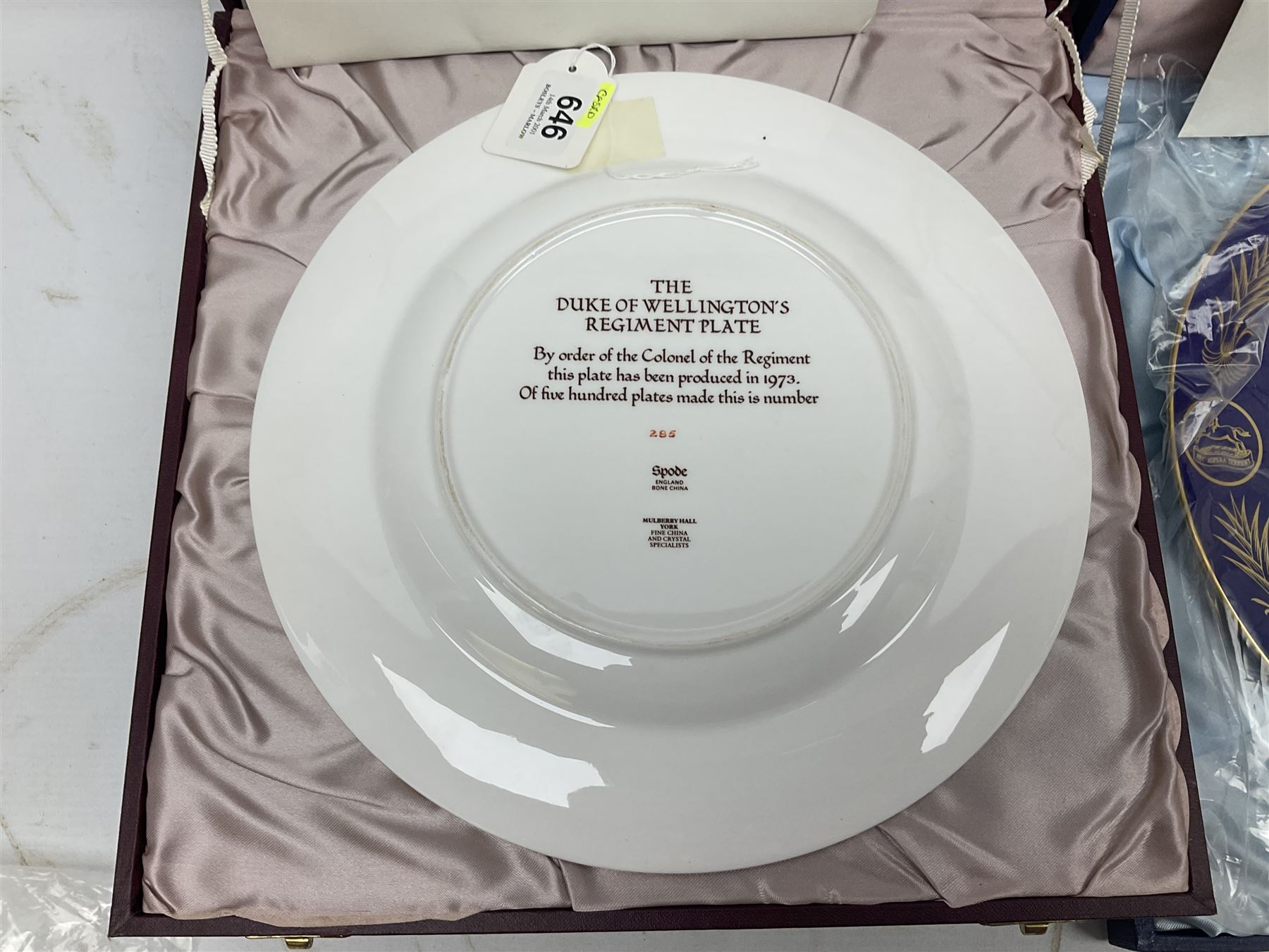 Five Spode Mulberry Hall limited edition Regimental commemorative plates - Parachute Regiment No.51/500; Gloucestershire Regiment No.38/500; Duke of Wellington's Regiment No.285/500; Royal Welch Fusiliers No.40/500; and Green Howards No.213/500; all boxed with certificates (5)